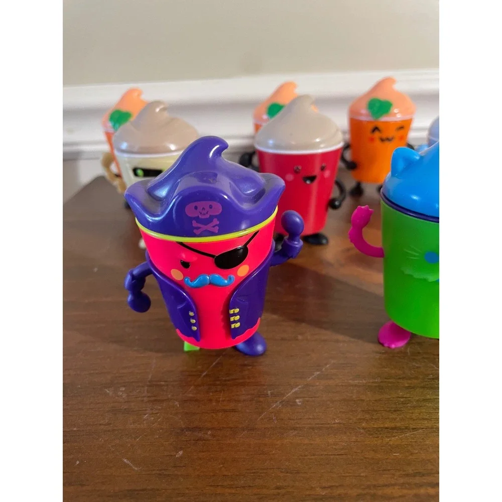 Frosty frights Halloween Collectible Figures Lot of 13 Pumpkin Pirate Mummy more
